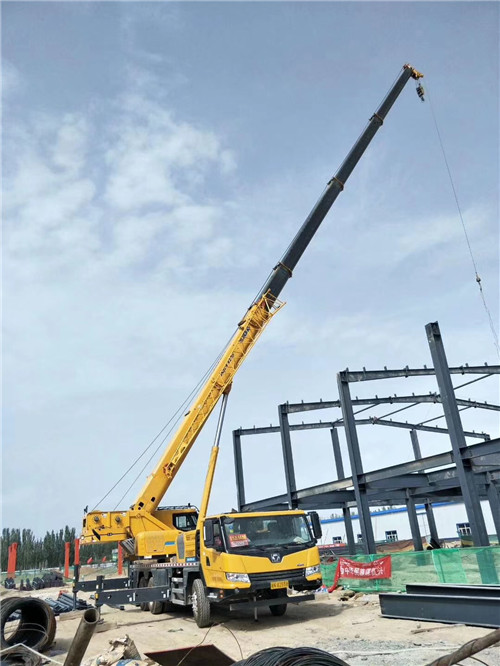 顺昌县超高层建筑钢结构吊装案例